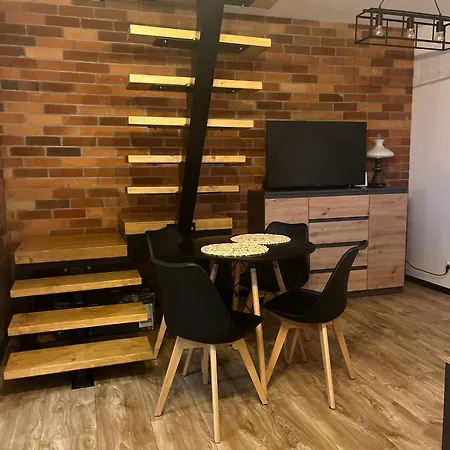 Nest Haus בקתה לודקוביצה קלודדזקה