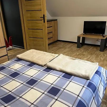 Nest Haus *